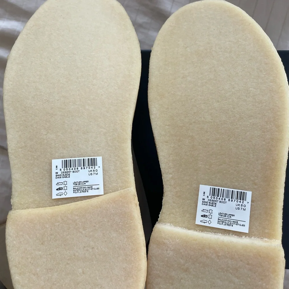 Clarks Men's Sand Suede Desert Boots. Size 7M. NWT in box. - Picture 7 of 10